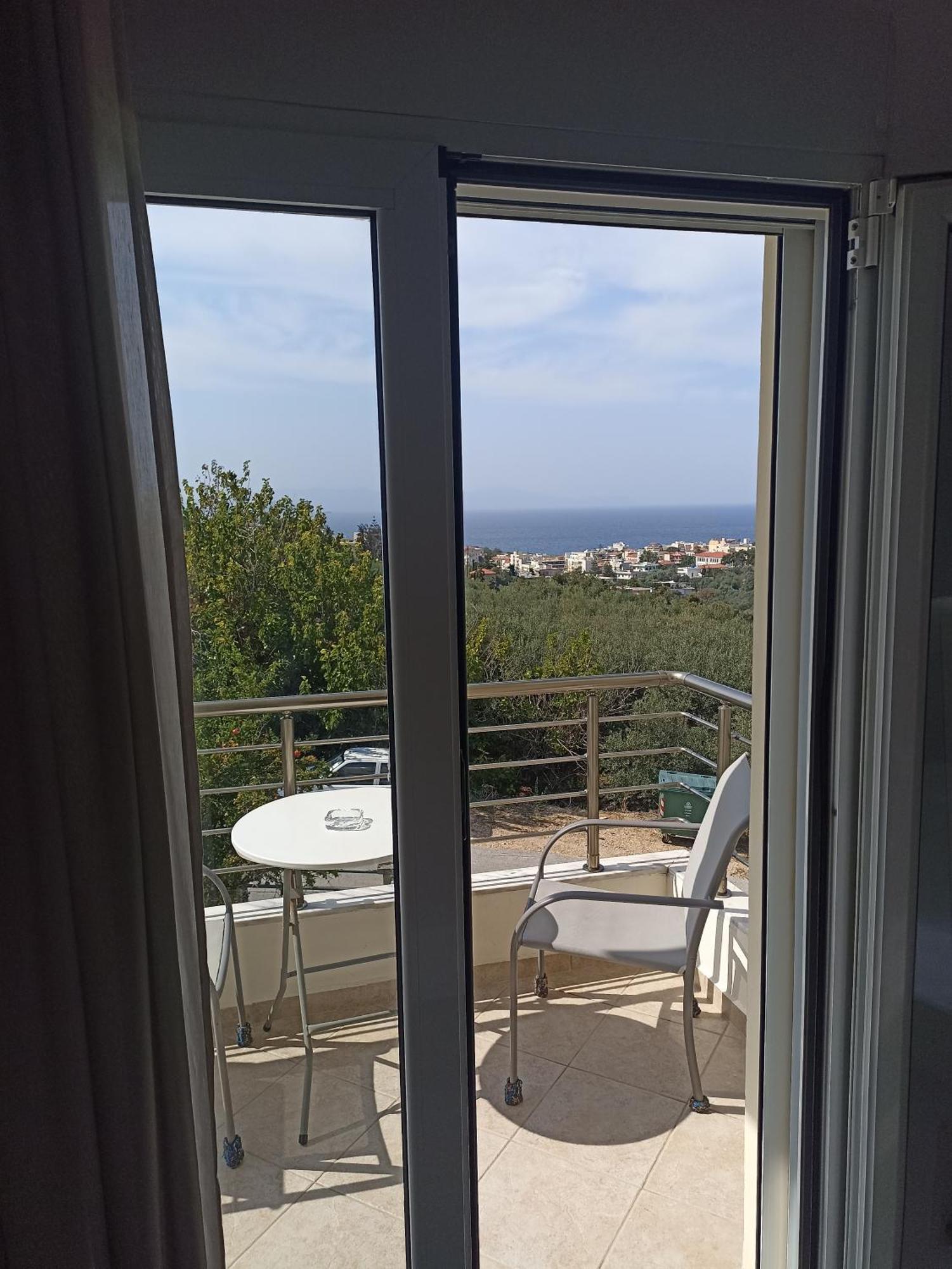 Studios Staring At The Sunset Chania  Ruang foto